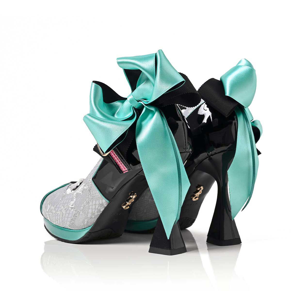 [Pre-order] "Hatsune Miku" x MAYLA Iconic Pumps 