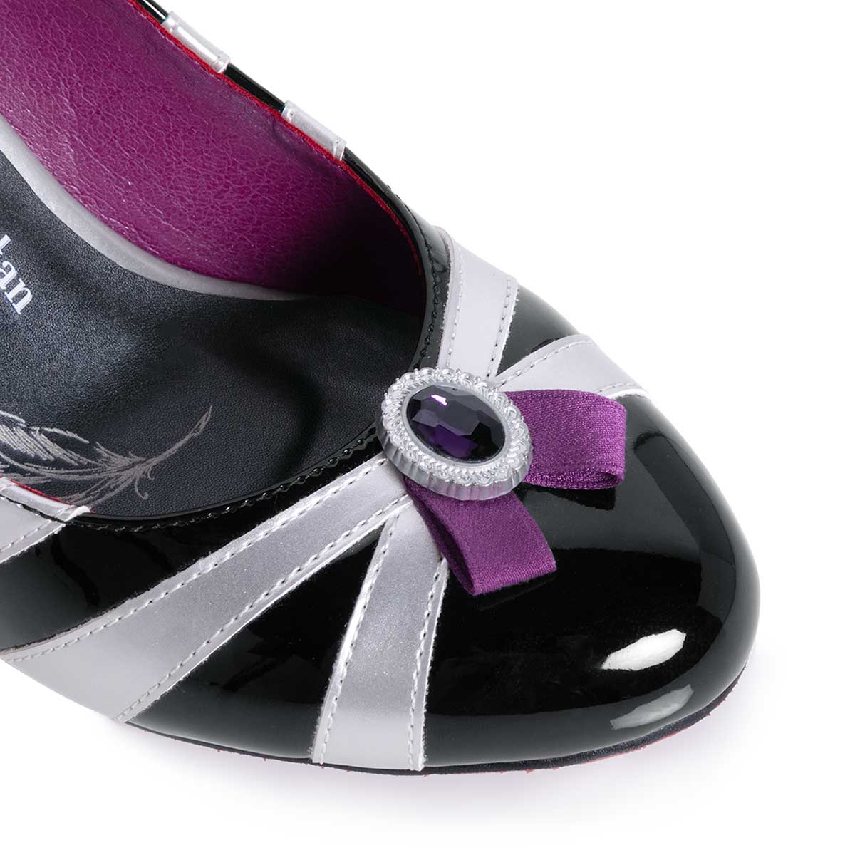 [Pre-order] "Attack on Titan" x MAYLA Iconic Heel ~Scout Corps New Model~ - Hange Zoe