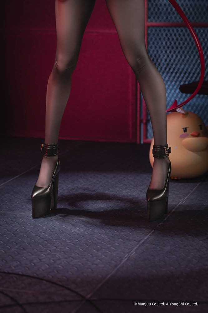 Azur Lane PVC Statue 1/6 Regensburg The Dark Dragon´s Dungeon Ver. 33 cm