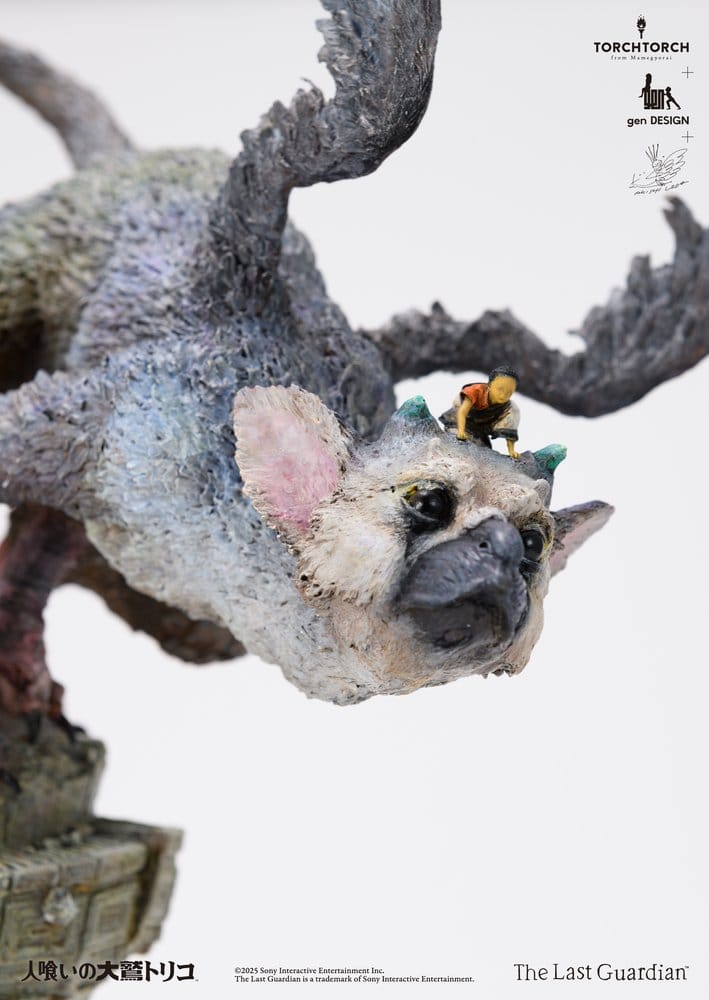 The Last Guardian Art Statue Trico by Akishi Ueda 50 cm