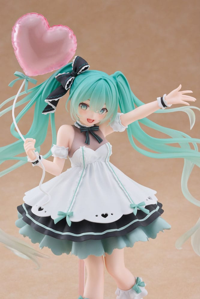 Hatsune Miku AMP+ PVC Statue Statue Hatsune Miku Birthday 2025 Party Ver. 21 cm