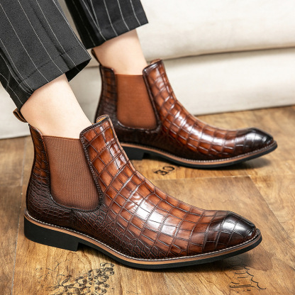 Pointed short Chelsea boots