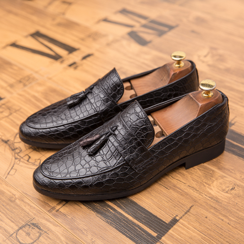 2023 fashion new men's brown tassel loafers