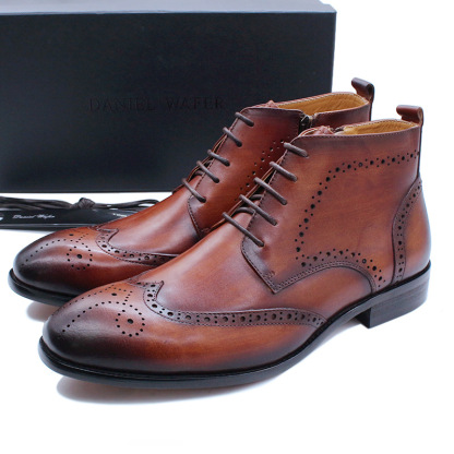 Men's Full-Grain Leather Brogue-Detailed Martin Boots