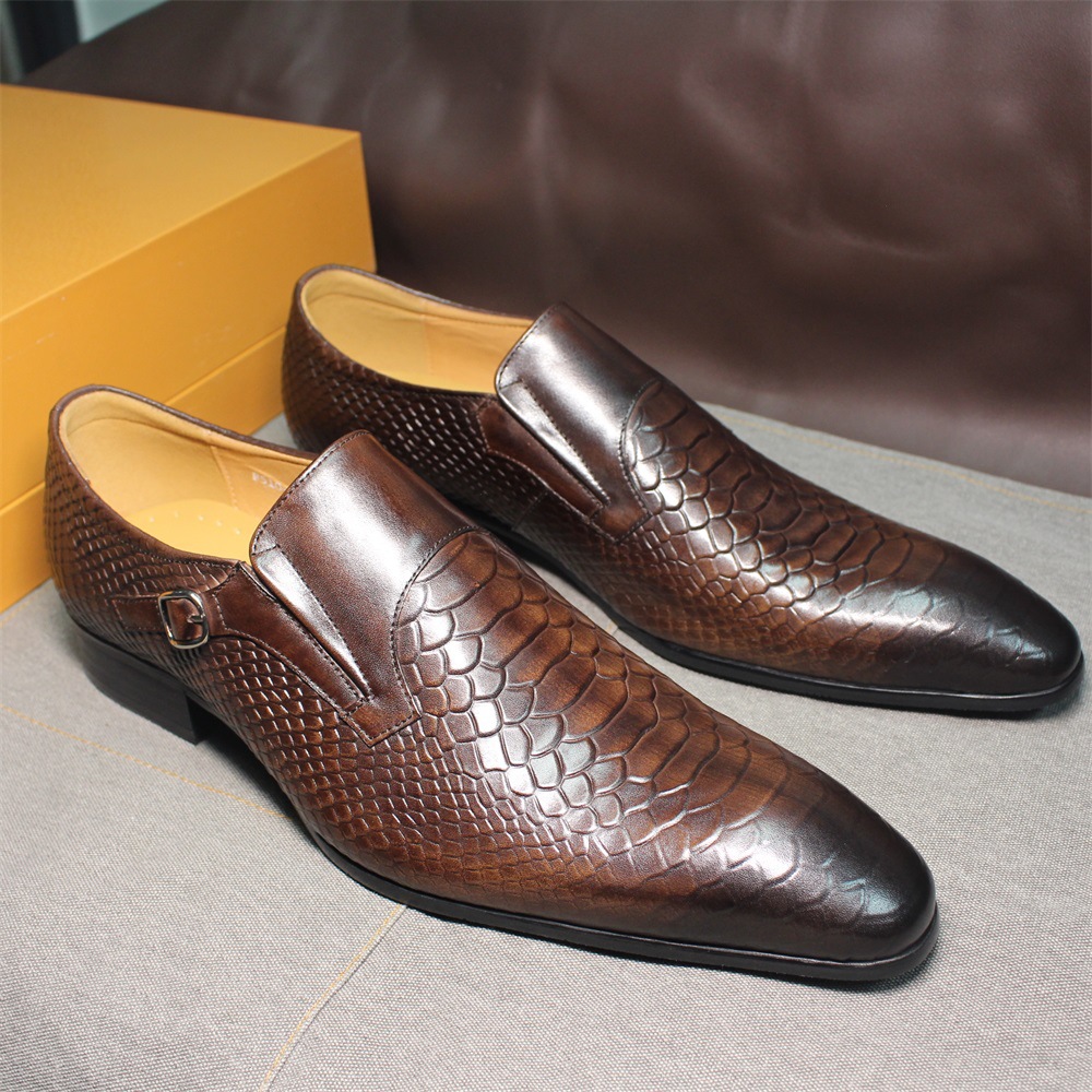 Men's Genuine Leather Crocodile Embossed Pointed Toe Loafers