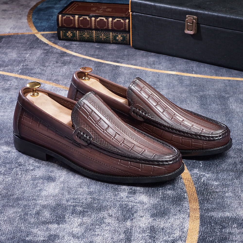 Vintage Elegant Men's Loafers Hand-Stitched Crocodile Embossed Genuine Leather Shoes
