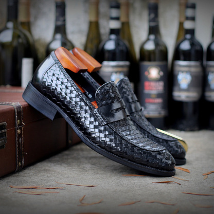 Men's shoes new style loafers men's shoes woven leather shoes men's leather shoes business men's casual shoes