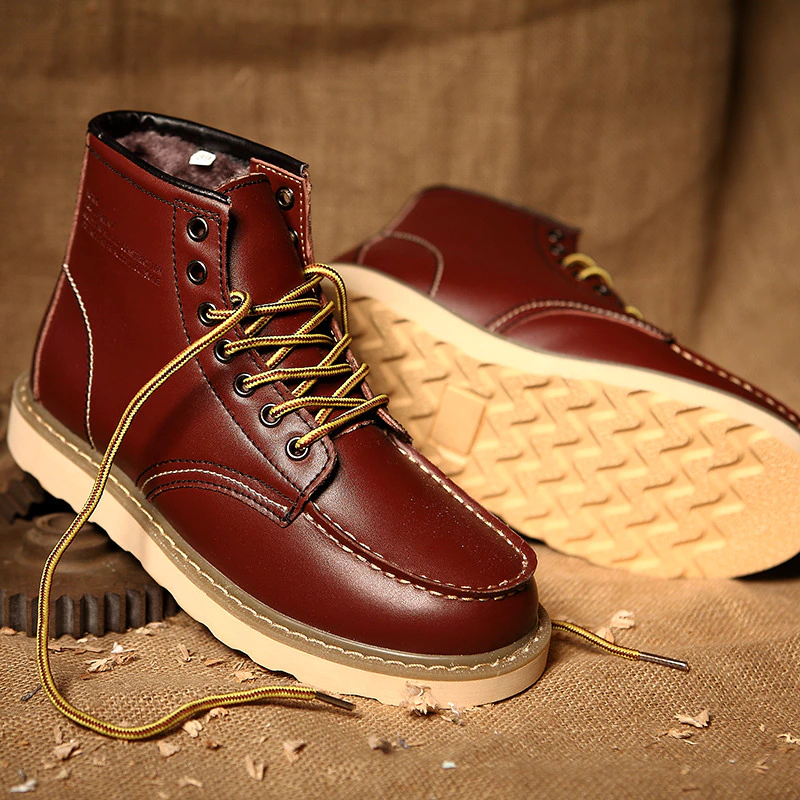 Vintage leather boots for men comfortable British style large size outdoor work boots