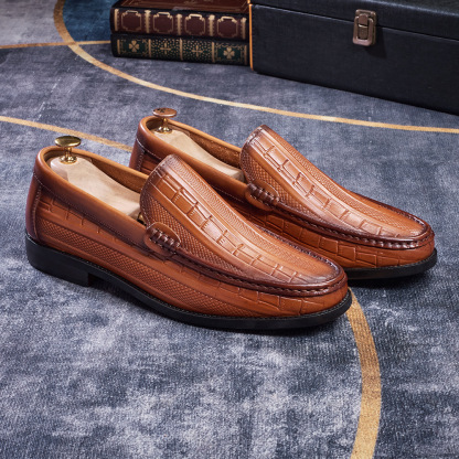 Vintage Elegant Men's Loafers Hand-Stitched Crocodile Embossed Genuine Leather Shoes