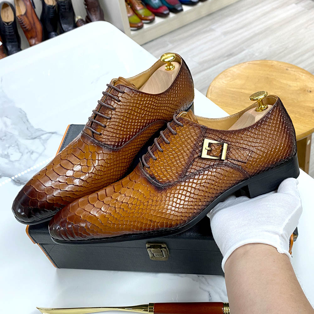 Men's Full-Grain Leather Snake-Embossed Pointed-Toe Formal Shoes