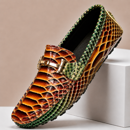 Gradient Snake Print Men Slip-on Driving Loafers with Metal Buckle