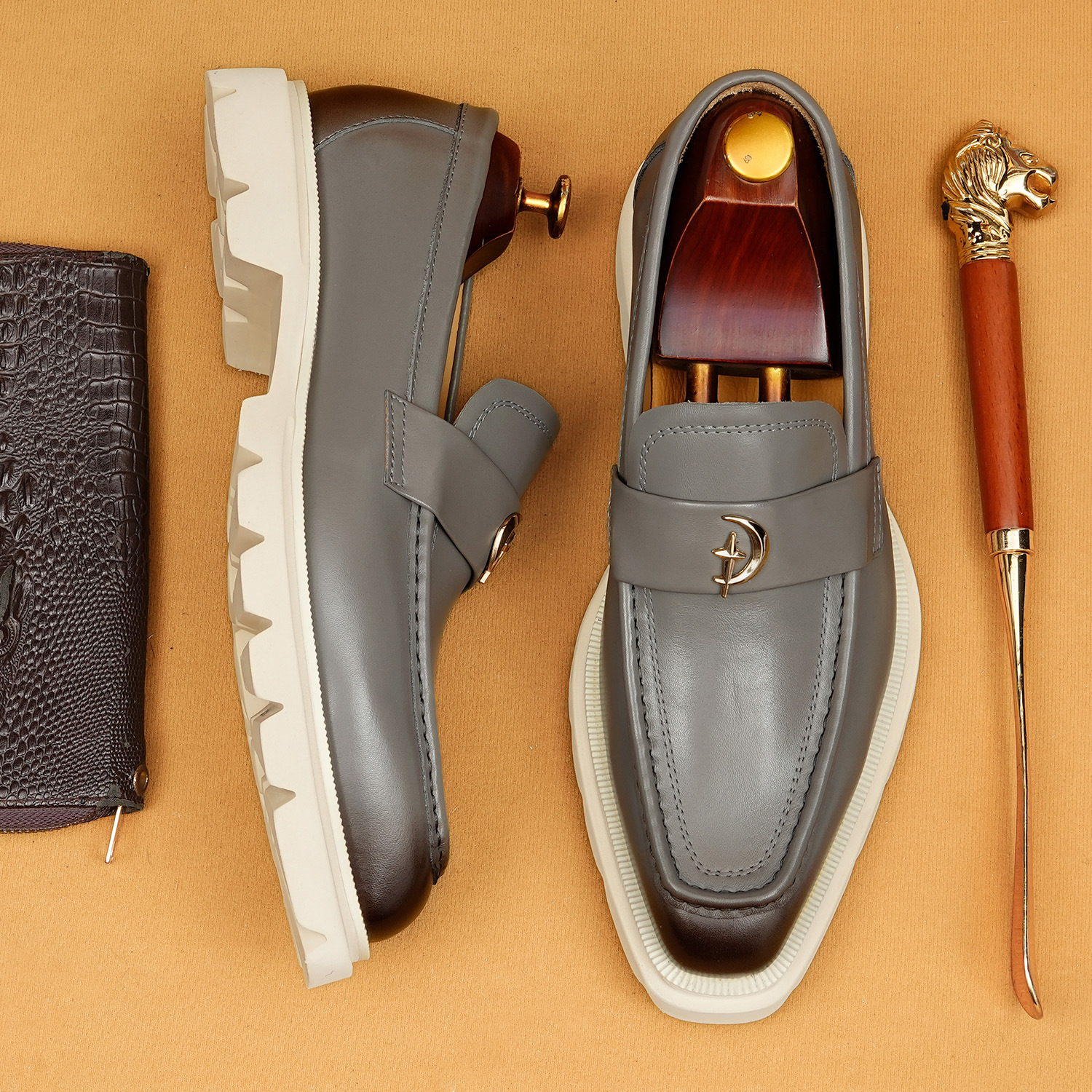 2026 New Breathable Casual Top-Grain Cowhide Thick-Soled Loafers