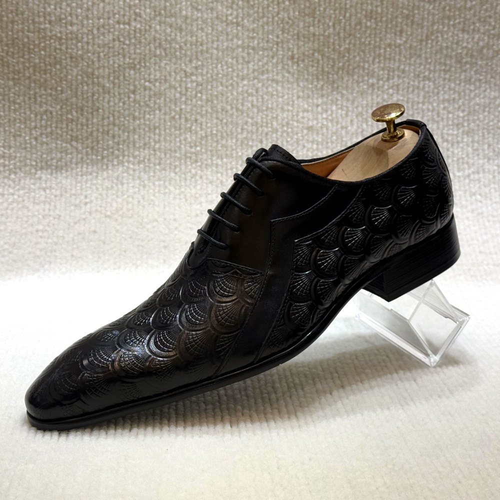 Large size men's British style pointed toe leather shoes