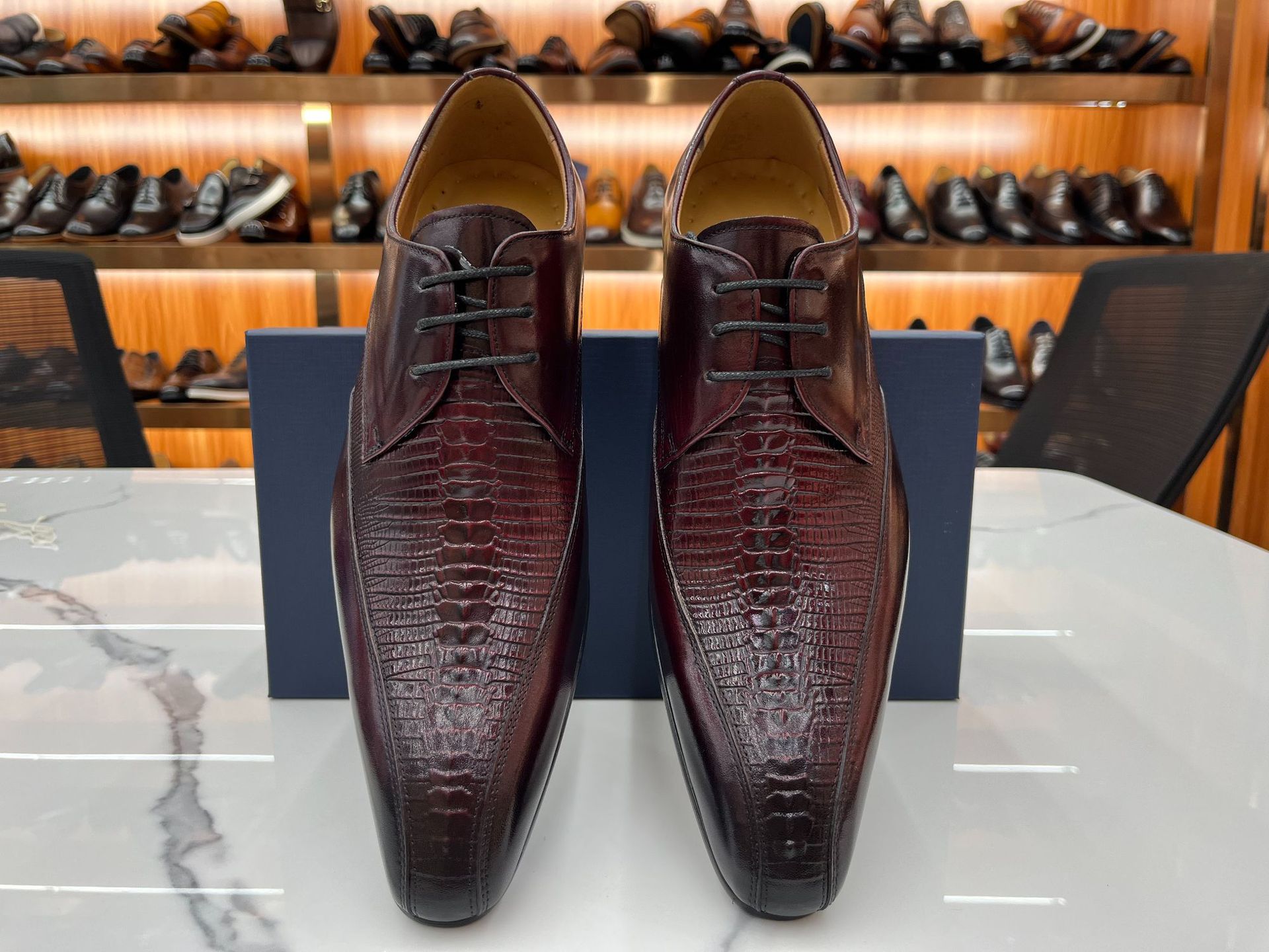 Men’s Burgundy Mixed‑Leather Derby Shoes | Croc‑Embossed Panel Lace‑Up Luxury Formal Dress Shoes