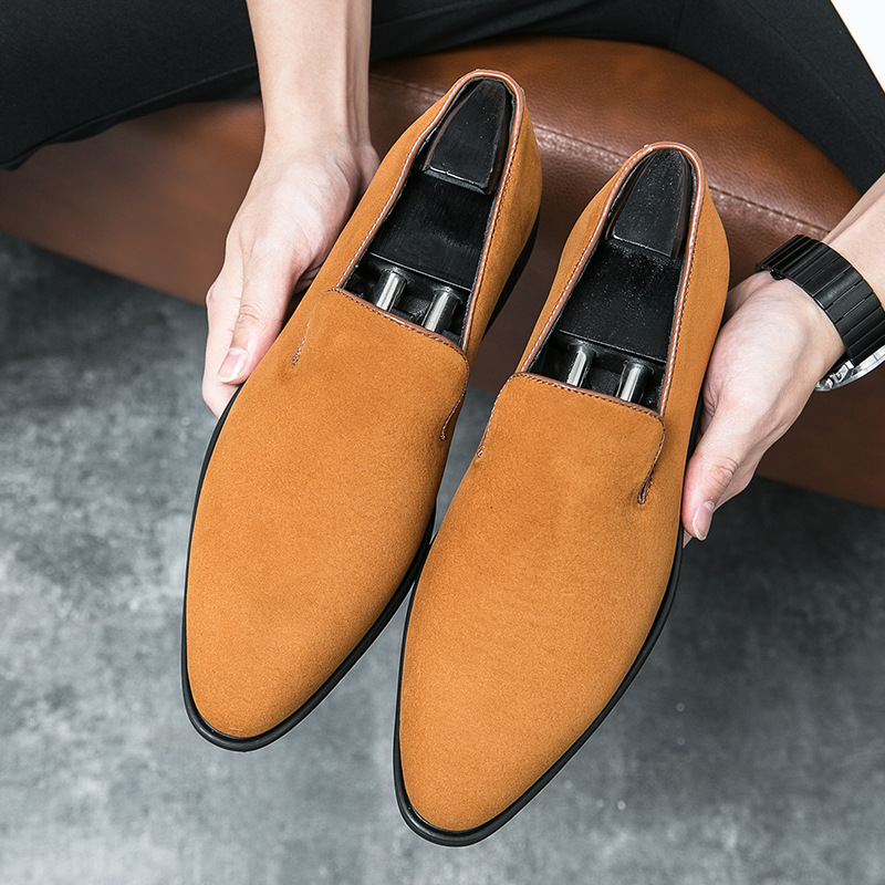 Amazon's best-selling men's casual loafers with pointed toe, frosted leather, red sole, British fashion slip-on shoes