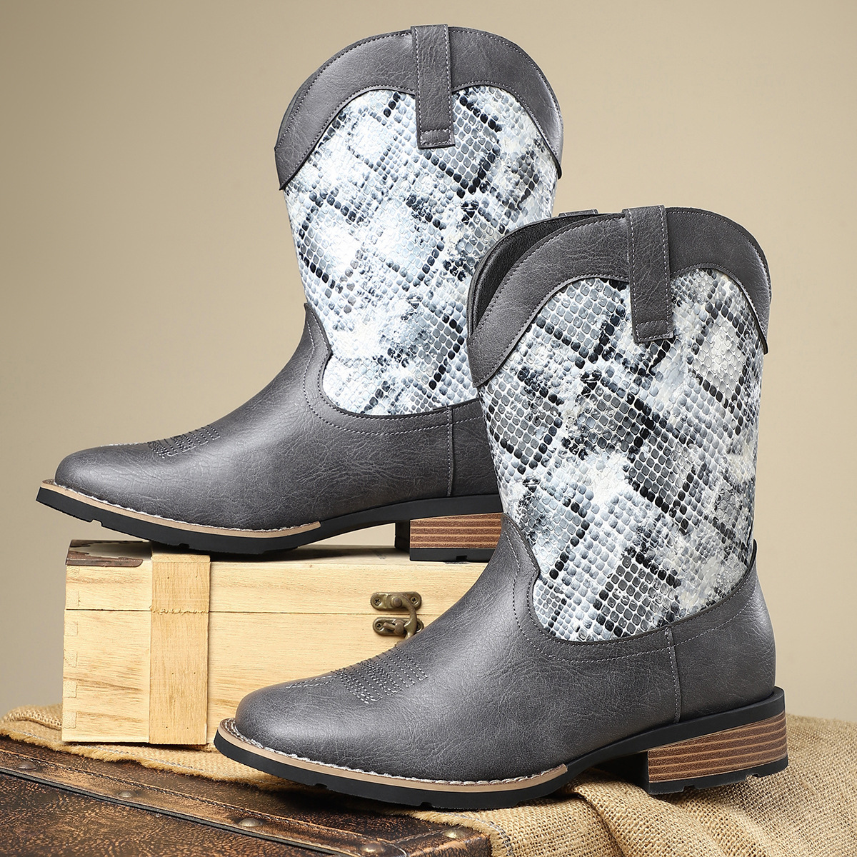 New Western cowboy boots men's high-top British style knight boots versatile retro leather boots high-top casual work boots