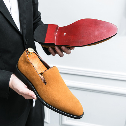 Amazon's best-selling men's casual loafers with pointed toe, frosted leather, red sole, British fashion slip-on shoes