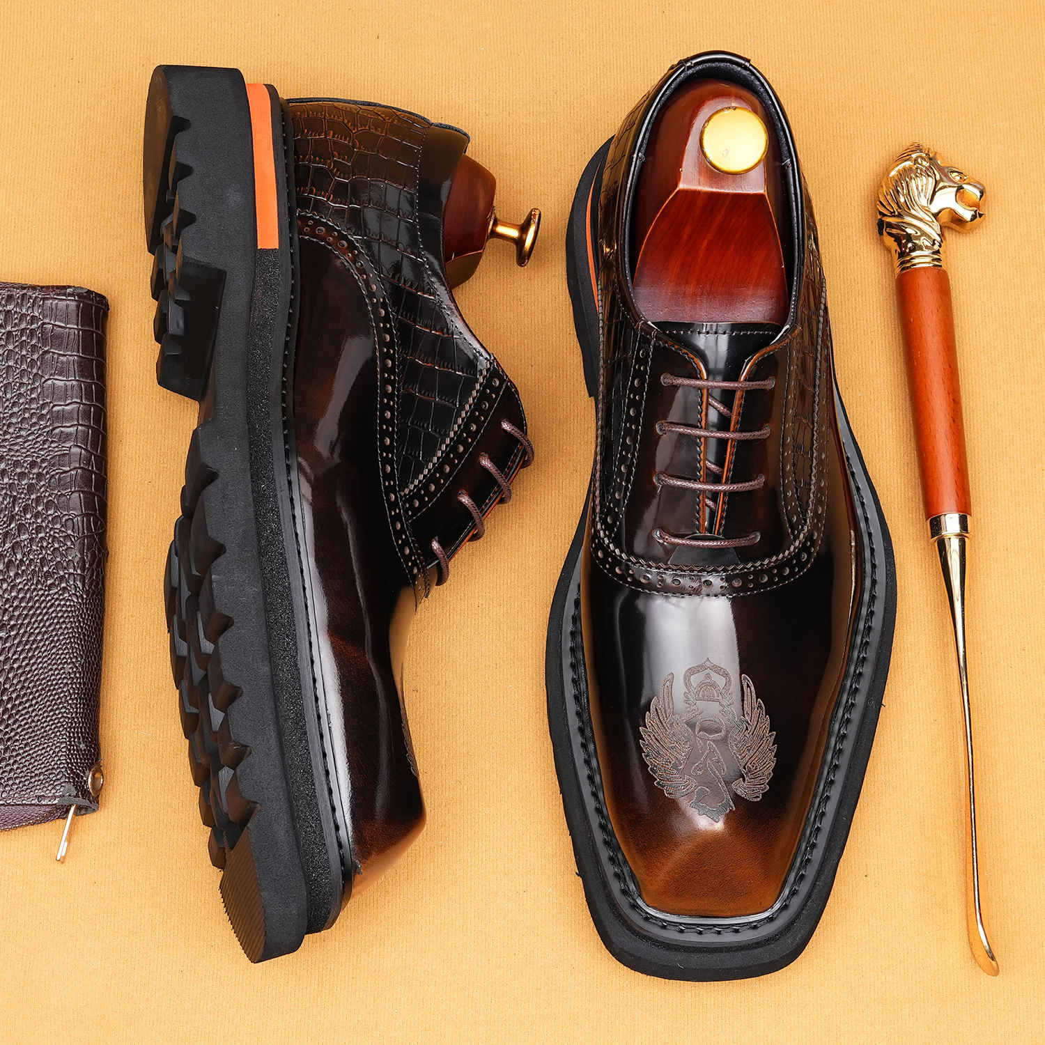 Men’s Croc‑Embossed Oxford Dress Shoes | Heraldic Emblem Square‑Toe Rugged Thick Sole Leather Shoes