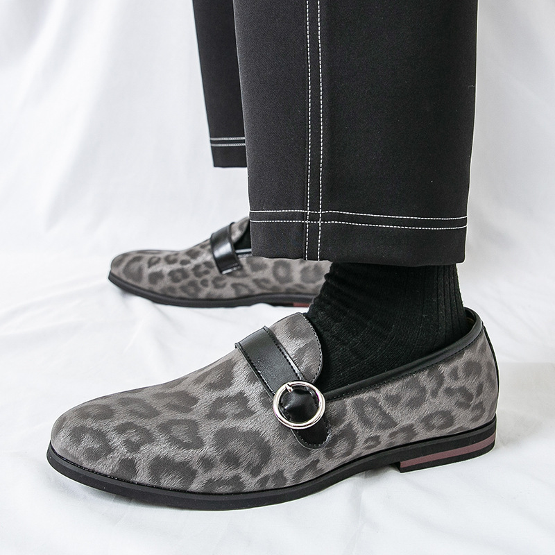 Men's 2025 Spring and Autumn Retro Slip-On Business Formal Loafers