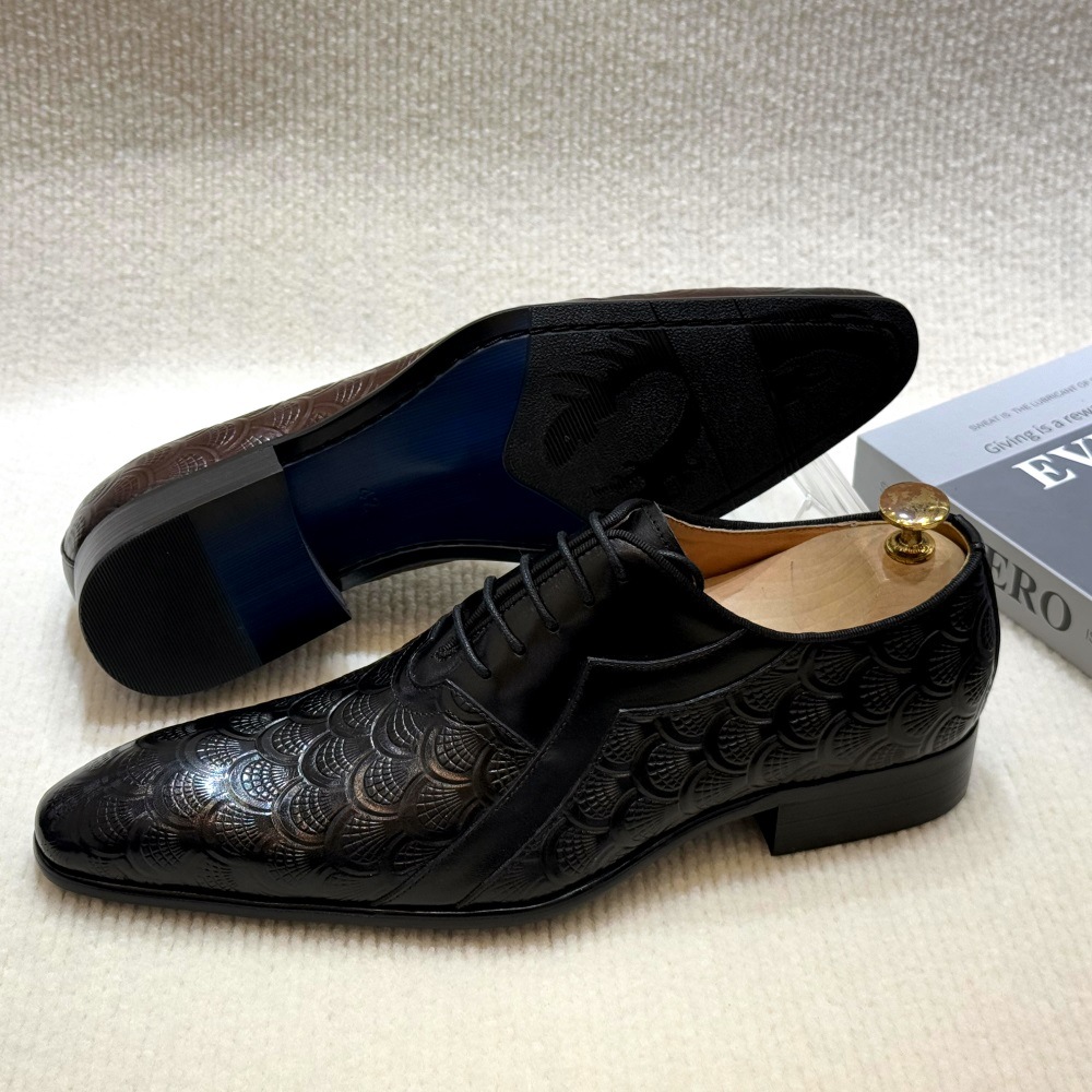 Large size men's British style pointed toe leather shoes