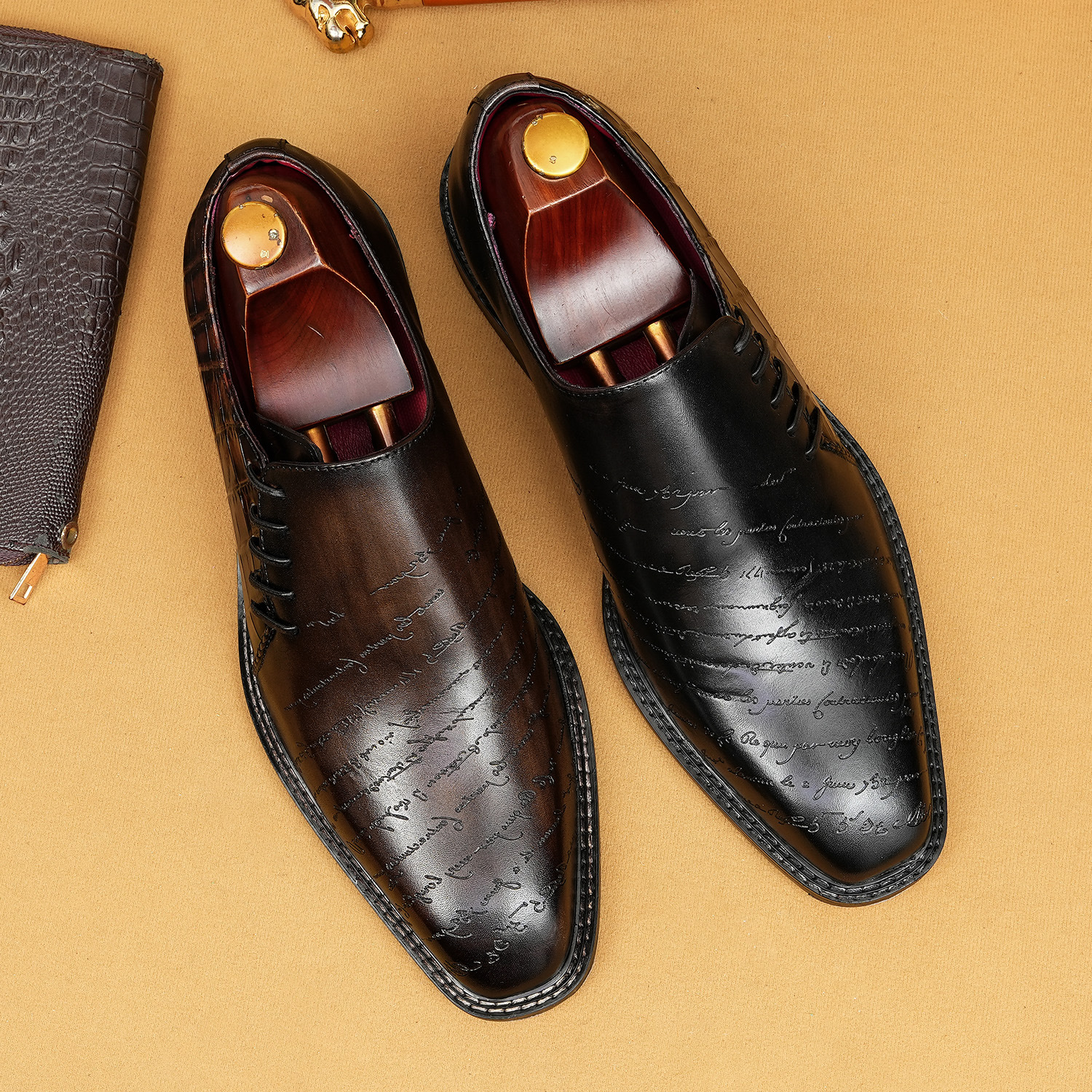 Men's Vintage Engraved Script Oxford Dress Shoes | Hand‑Polished Brown Lace‑Up Formal Leather Shoes