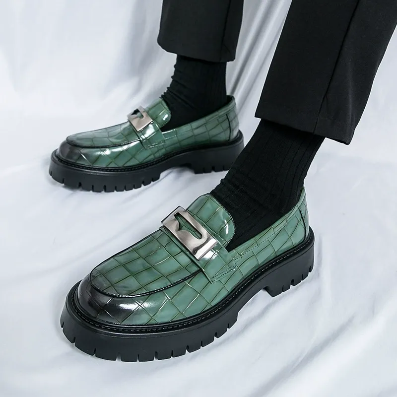 [Copy]New style flying woven large size casual shoes men's outdoor fashion breathable sports shoes