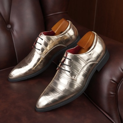 Shiny embossed leather shoes for men wholesale pointed lace-up trendy shoes Amazon wish LAZADA cross-border shipping