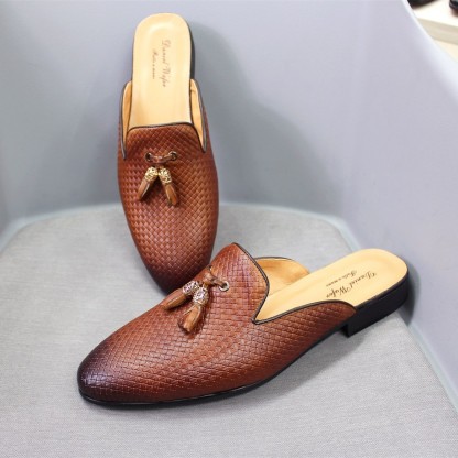 Cross-border Baotou slippers genuine leather tassel outer wear casual leather shoes men's woven pattern embossed summer pointed sandals men