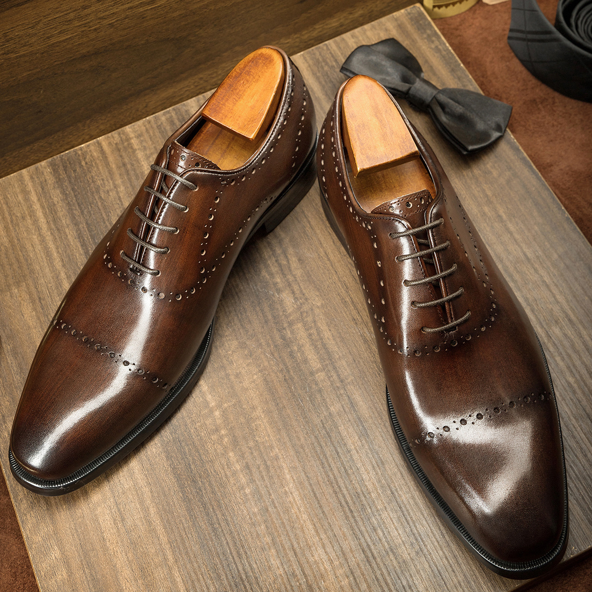 [Quality] Men's business formal leather shoes, cowhide British style brogue Oxford shoes for men