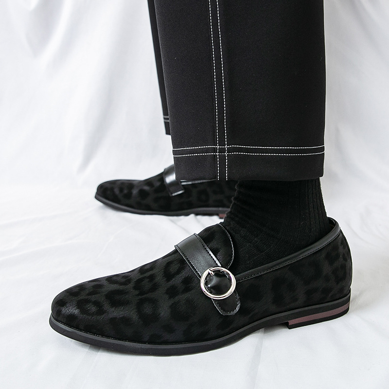 Men's 2025 Spring and Autumn Retro Slip-On Business Formal Loafers