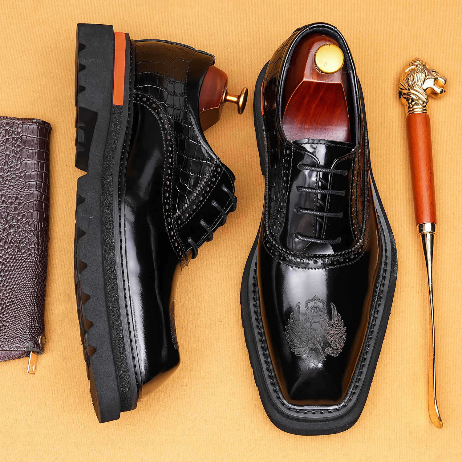 Men’s Croc‑Embossed Oxford Dress Shoes | Heraldic Emblem Square‑Toe Rugged Thick Sole Leather Shoes
