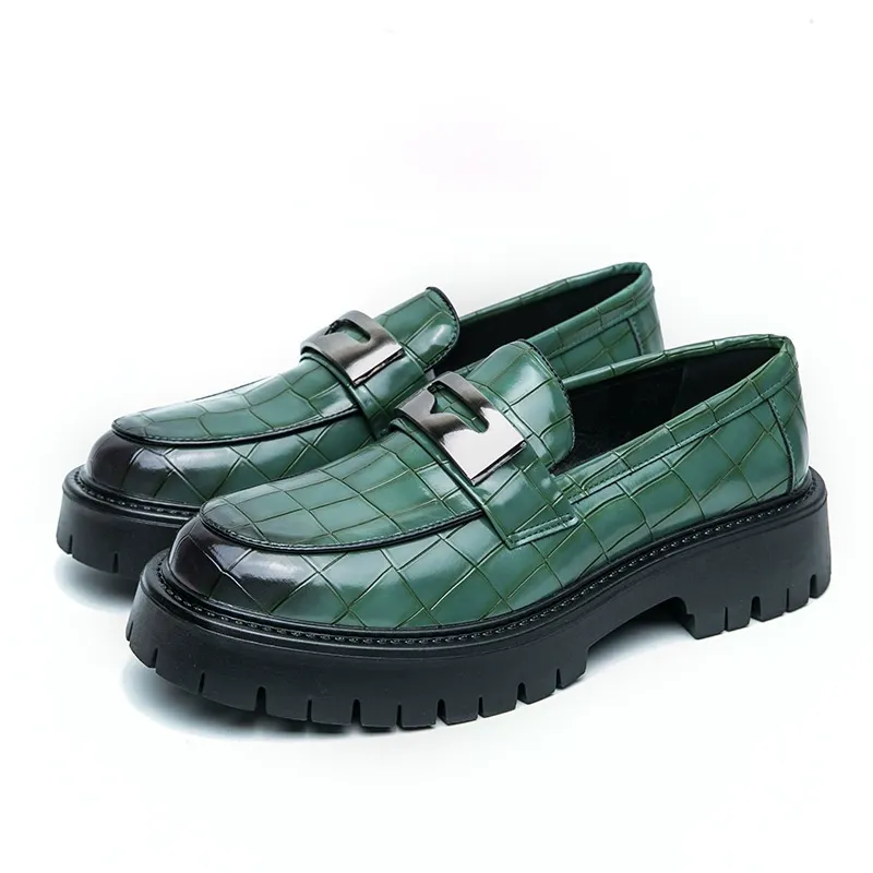 Large size new style slip-on fashionable men's casual green loafers
