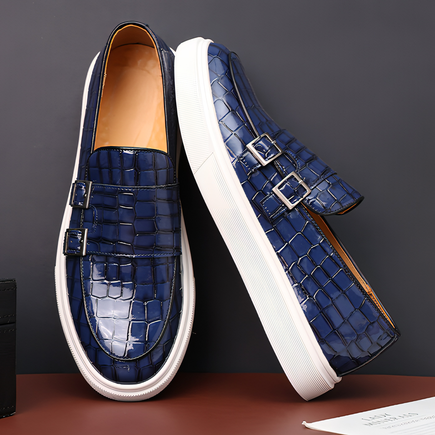 Men's simple side buckle casual loafers