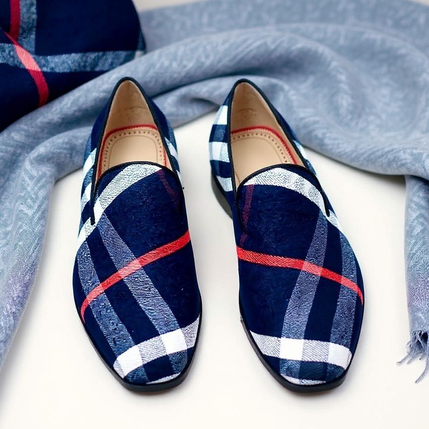 GENTLEMAN™Men's stylish blue khaki plaid design large size casual shoes