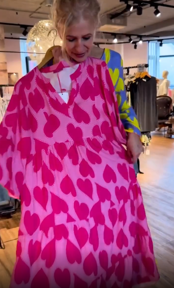 ❤️Nové módní jarní šaty 2024 s výstřihem do V🌟