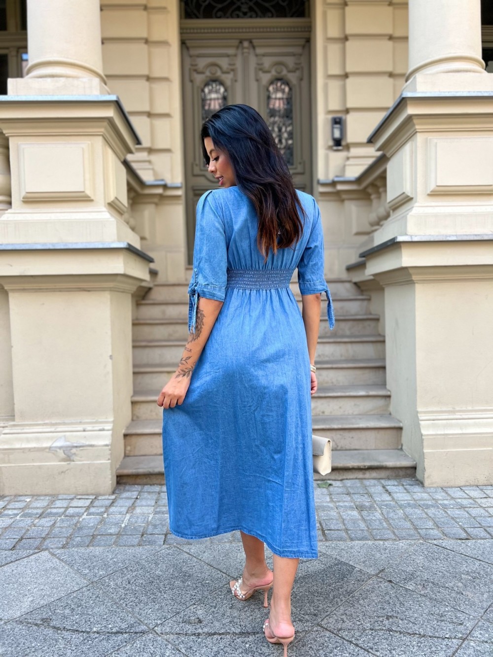 středně dlouhá vysoká bavlněná džínová sukně