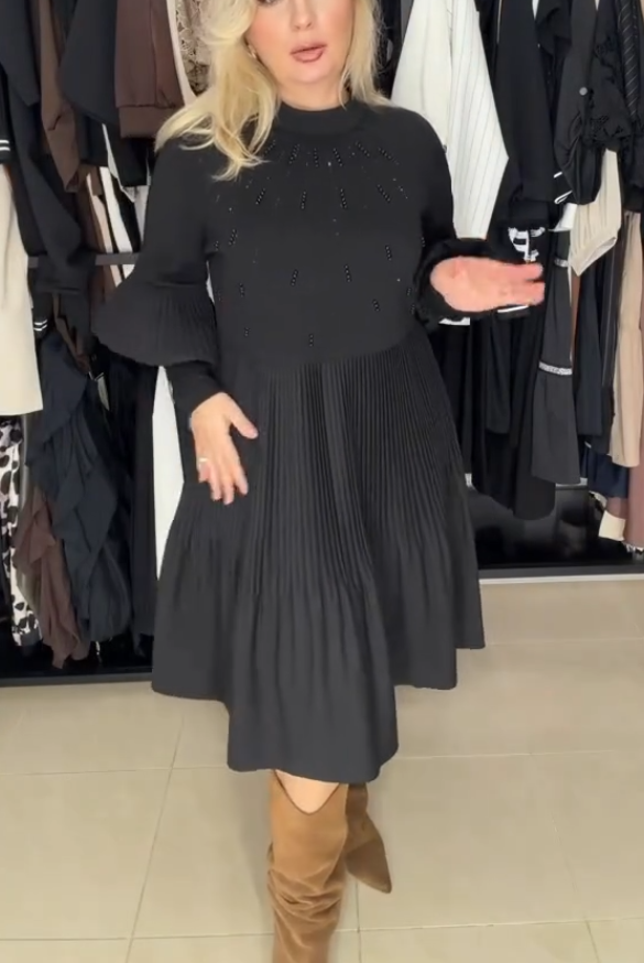 Elegantní šaty s pletenými rukávy lucerna