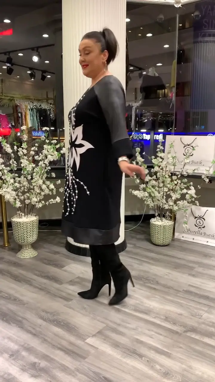 ležérní šaty s potiskem