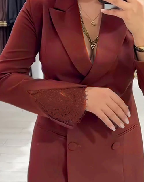 Sakové šaty s krajkou