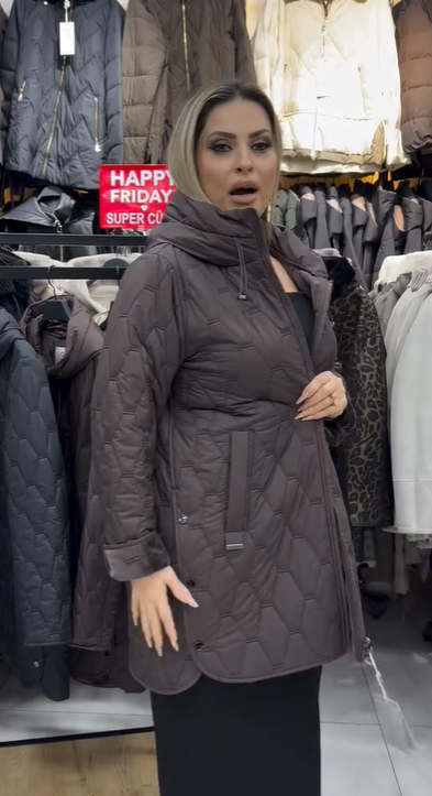 Modern hosszú kabát kapucnival