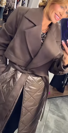 Dámský moderní dlouhý kabát