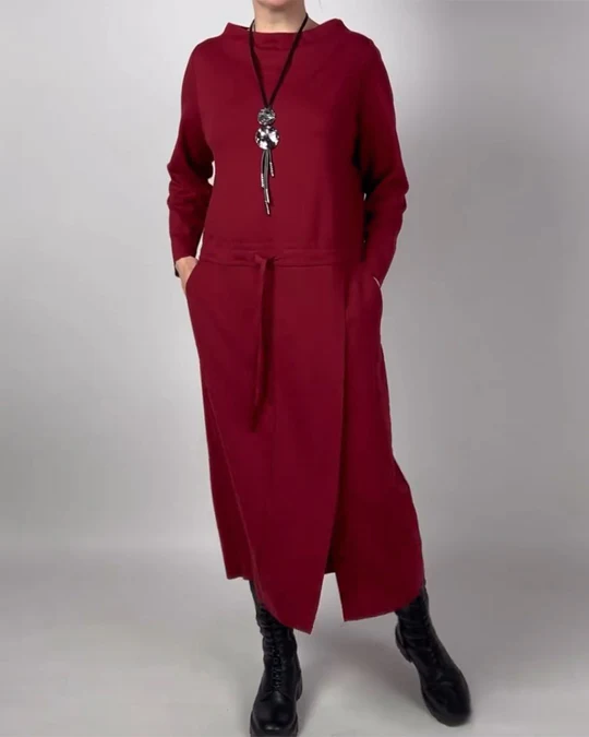 Jednoduché a elegantní šaty s dvojitými kapsami