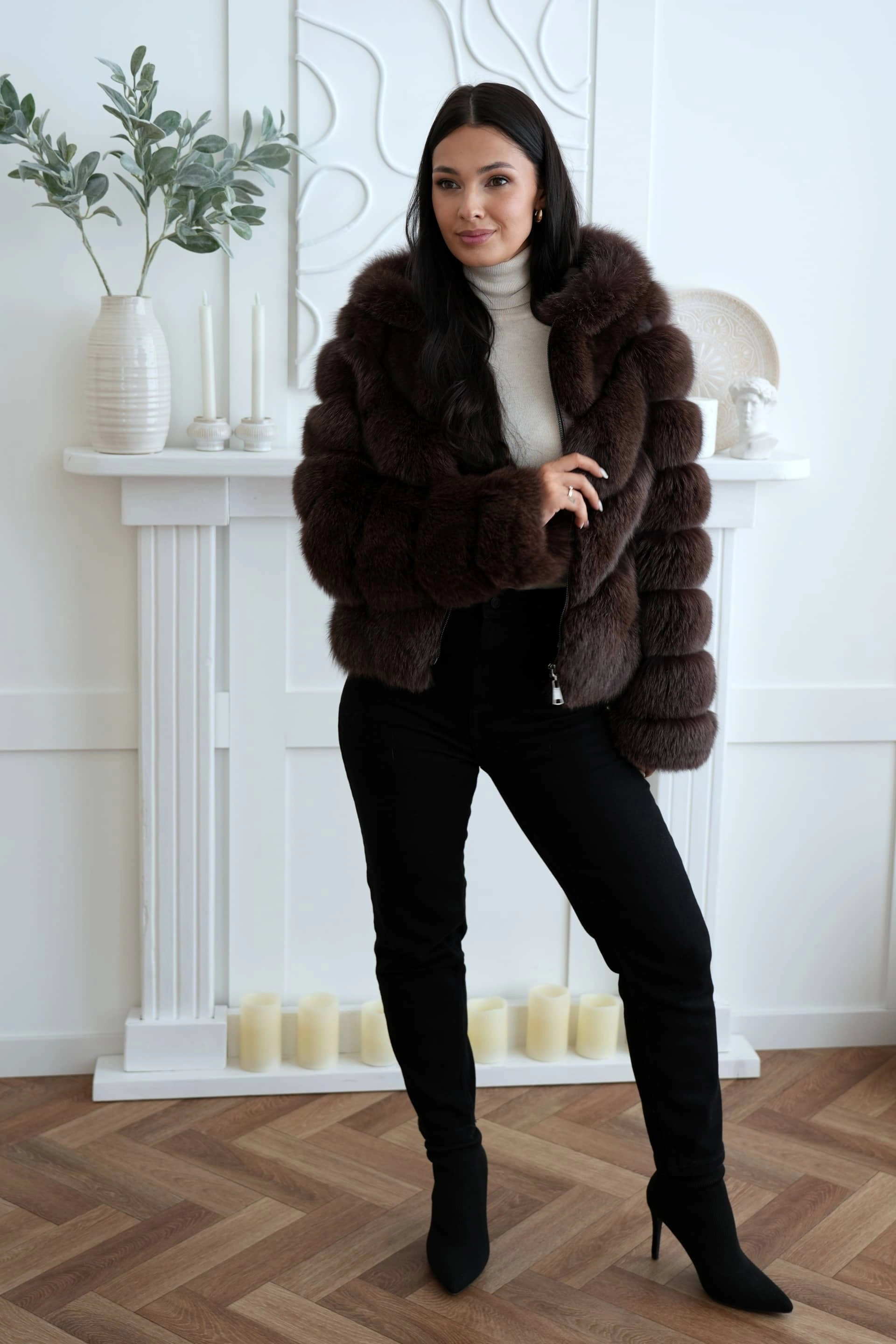 Dámský kožešinový plášť: lehký luxus a maximální teplo