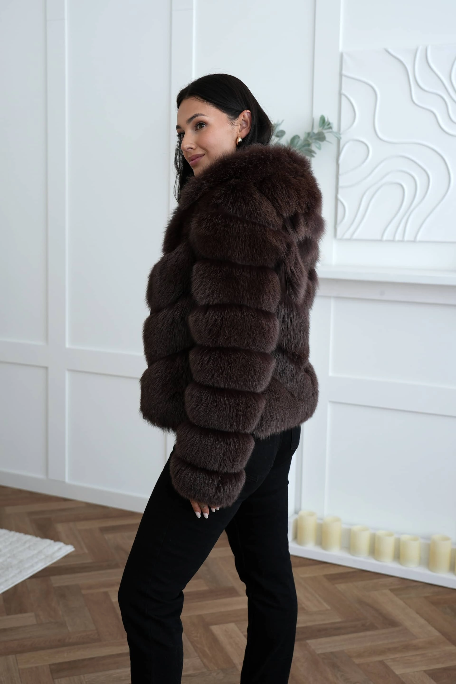 Dámský kožešinový plášť: lehký luxus a maximální teplo