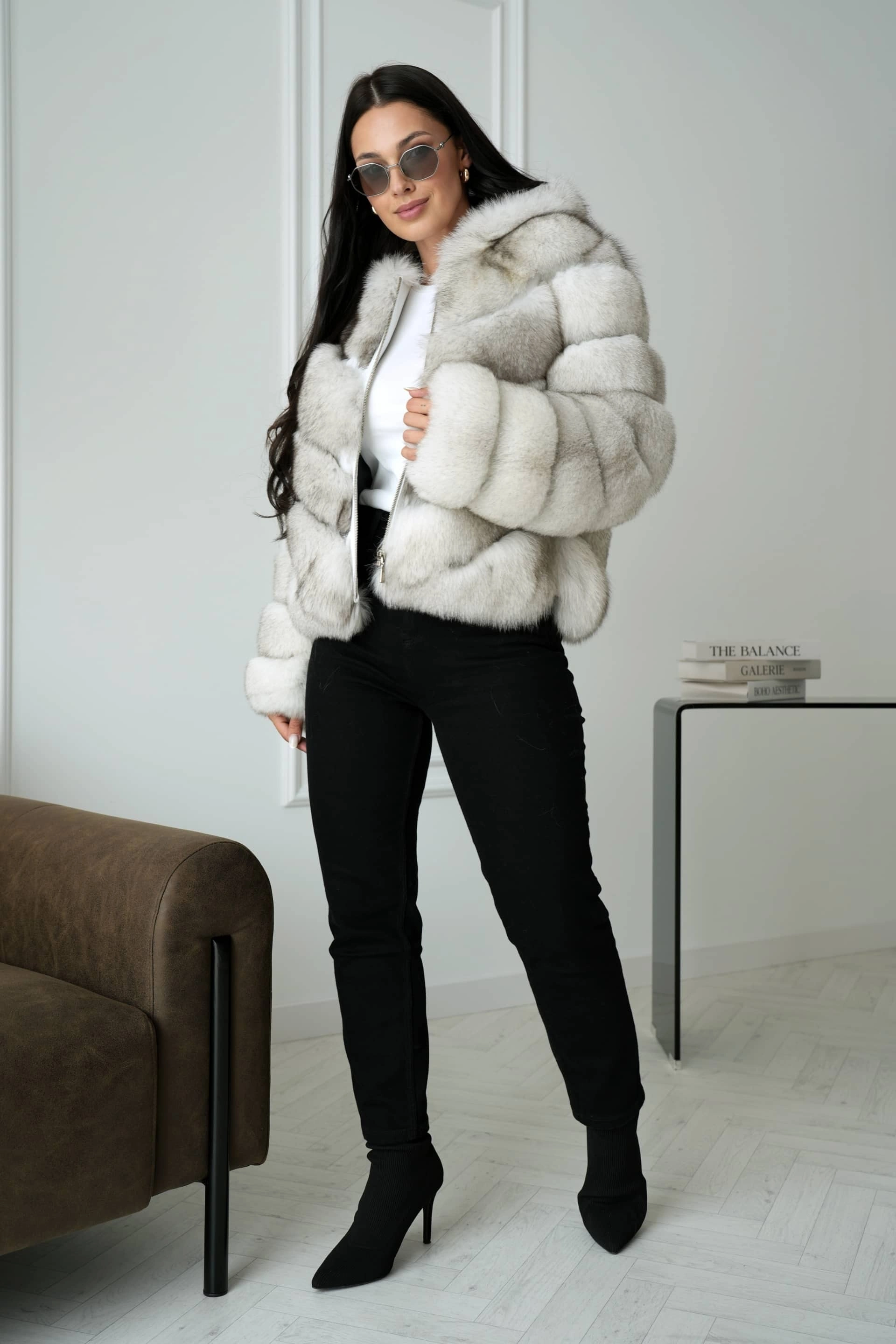 Dámský kožešinový plášť: lehký luxus a maximální teplo