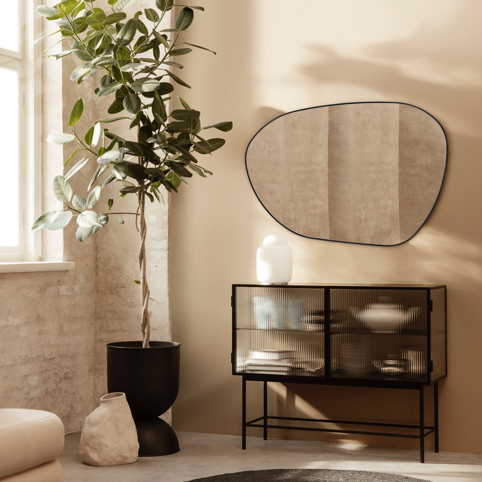 Bertlinde asymmetrical wall mirror irregular shaped mirror for living room, bathroom or entry-30x22-Black