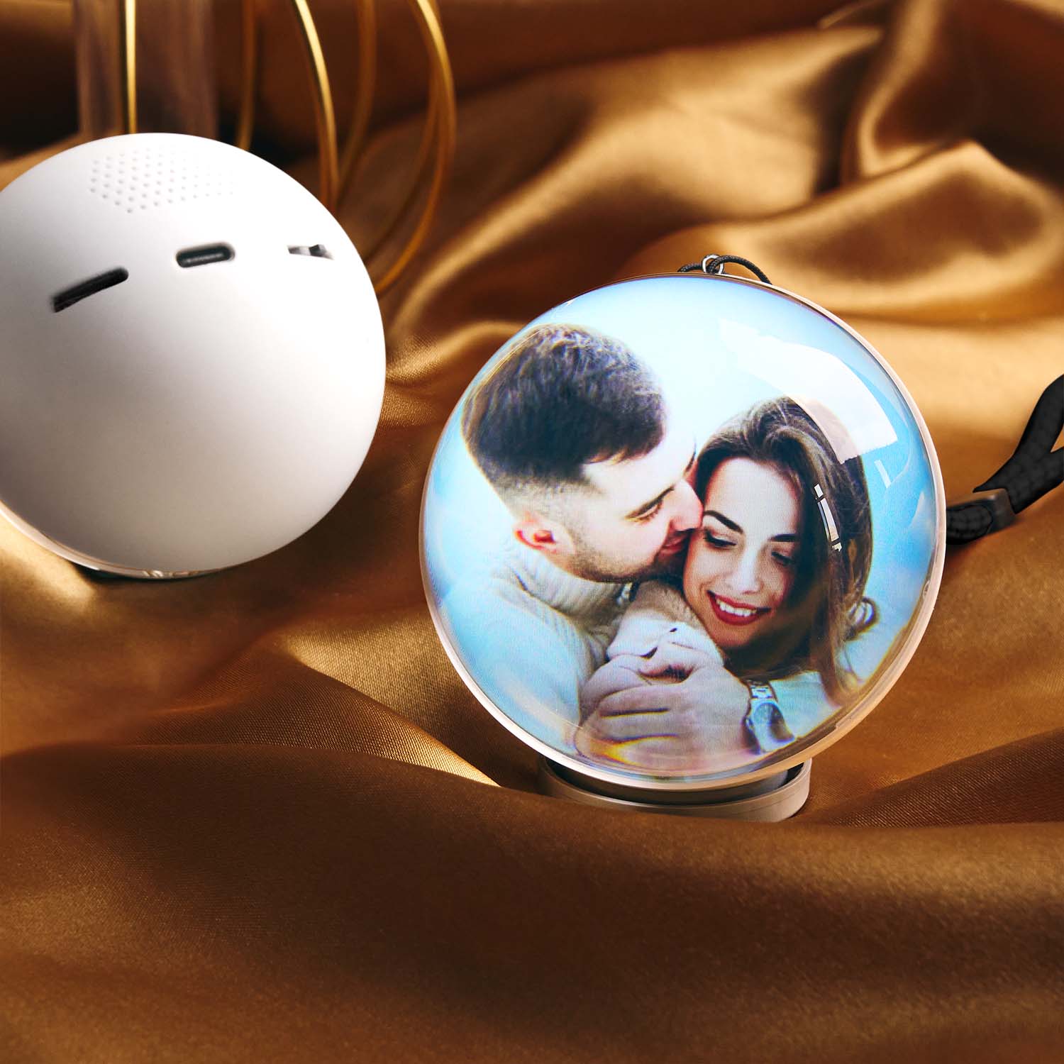 Magic Crystal Ball Memory Orb Ball 2.7 Inch Crystal Video Sphere Player Personalized Uploadable Videos & Photos 3D Video Crystal Ball