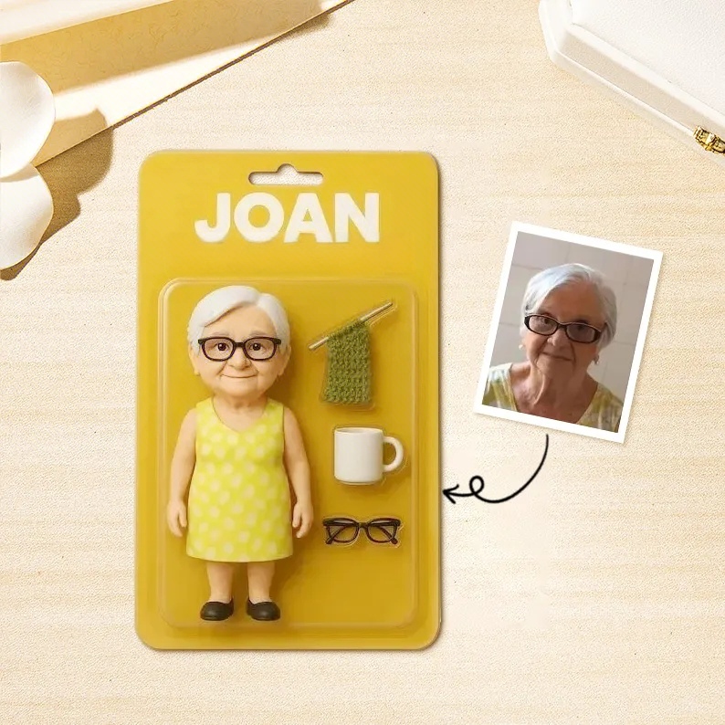 Custom Action Figure Pack Packaging Toy Box Style Art Gift Personalized Acrylic Keychain Gift for Family