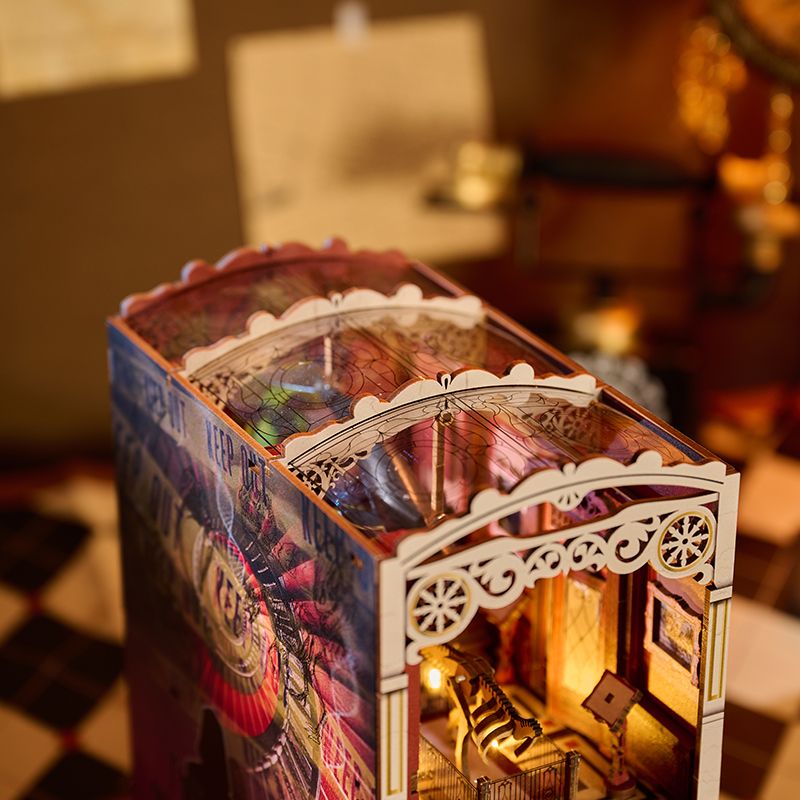 SL-26 The Museum Mystery