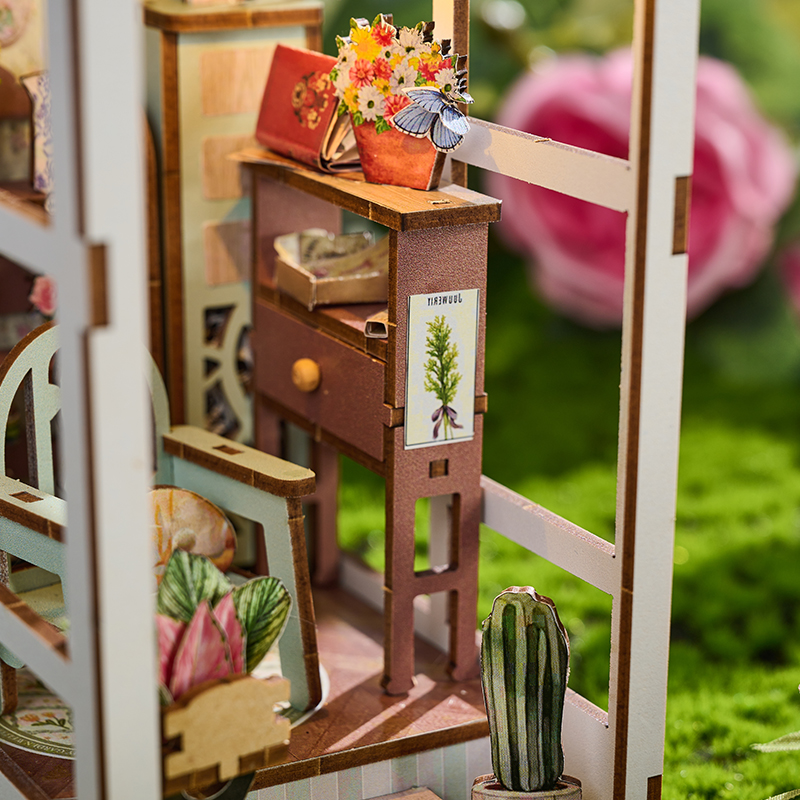 SL-28 Romantic Garden